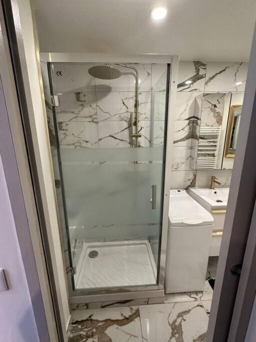 Apt Moderne 2 Chambres 5 Voyageurs Paris Luaran gambar